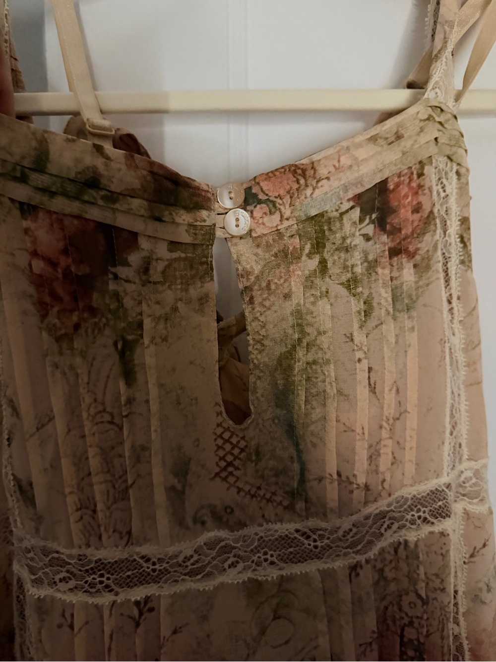 Vintage Galliano Beige Floral Lace Trim Chemise - Picture 8 of 9
